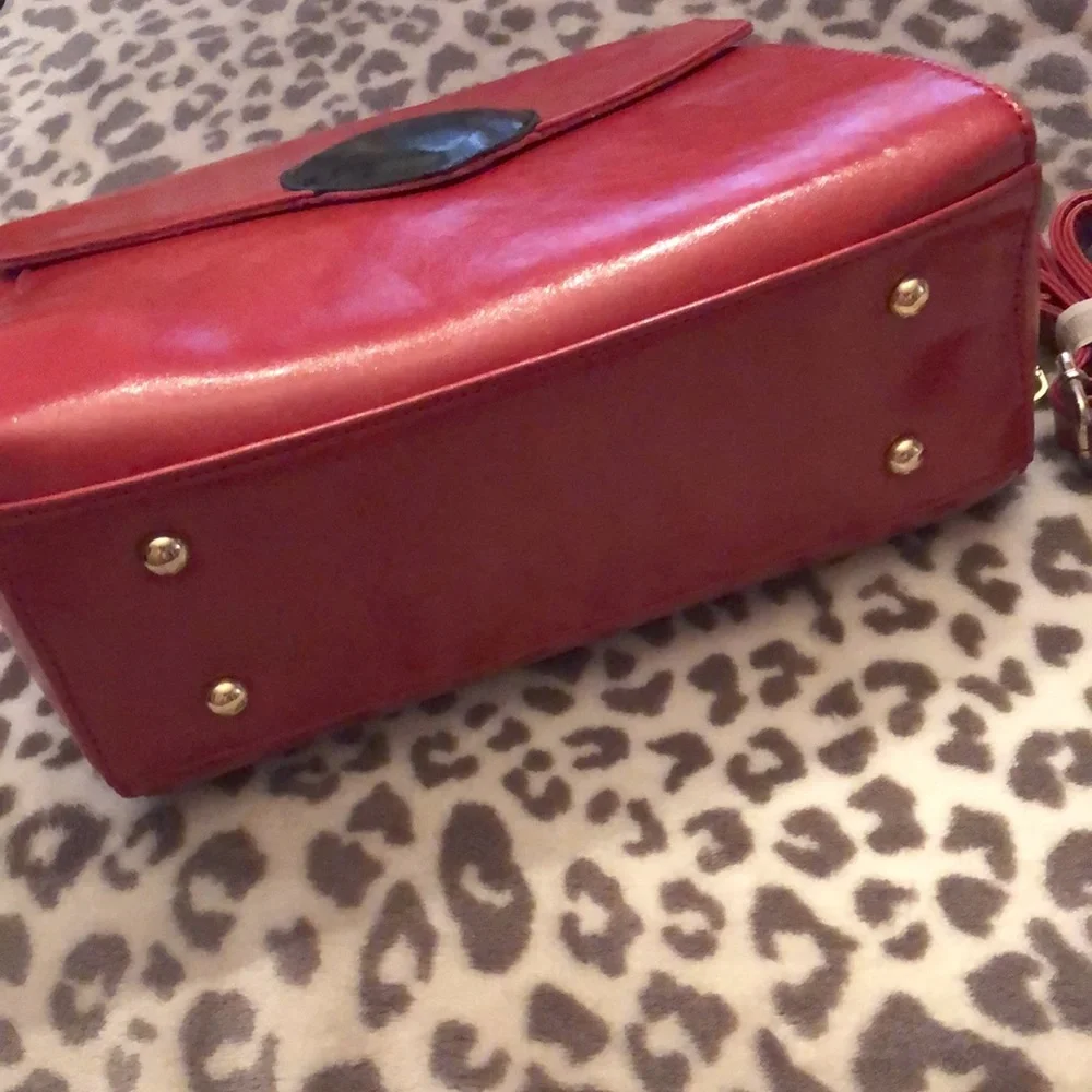 Pink Haley Red Faux Leather Satchel Bag Purse Crossbody Black Heart